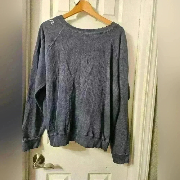 NWT I.S.M.B.S SWEATSHIRT - Picture 5 of 6